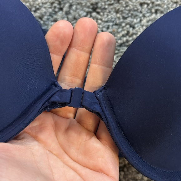 Victoria Secret Navy Blue Lace Trim push-up Bra, 36B - Picture 4 of 7